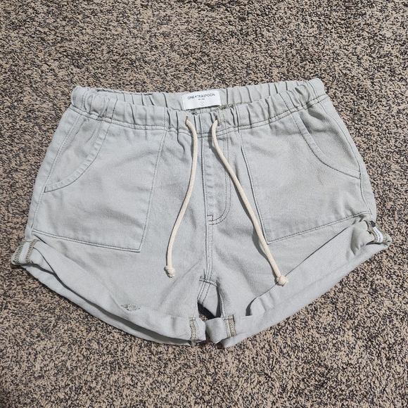 Free People X One Teaspoon Shabby Bandit Shorts - Faded Khaki - Picture 2 of 10